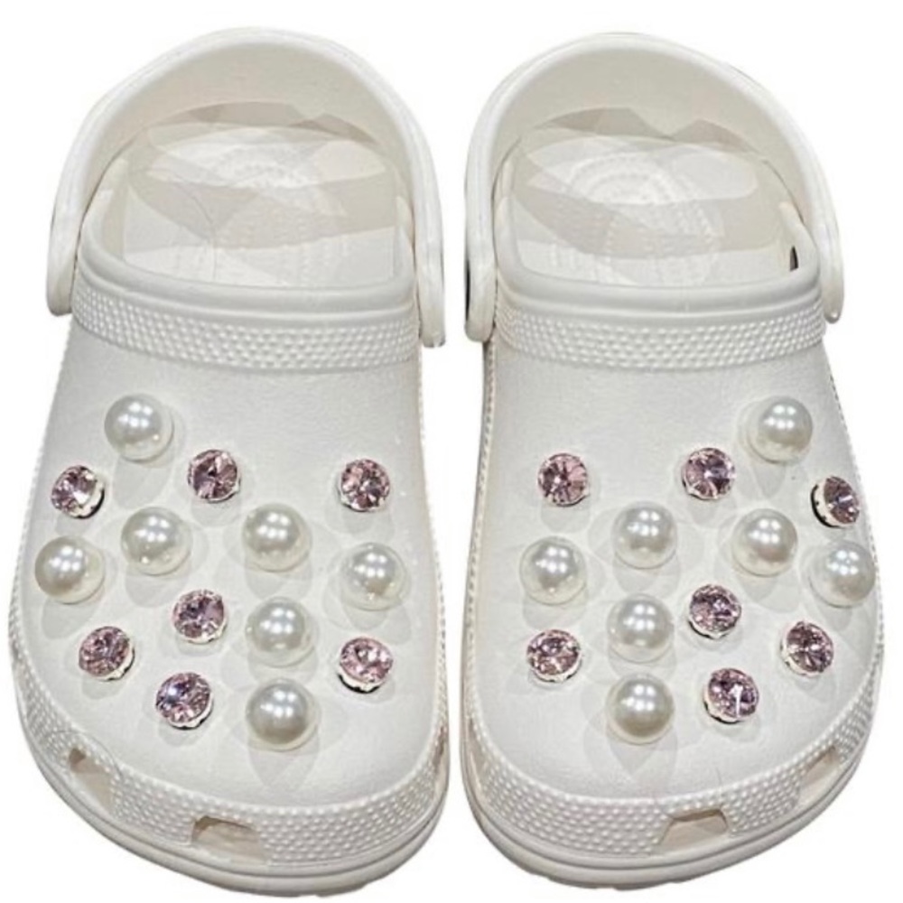 Crocs Charms Pink Diamonds and Pearls Set